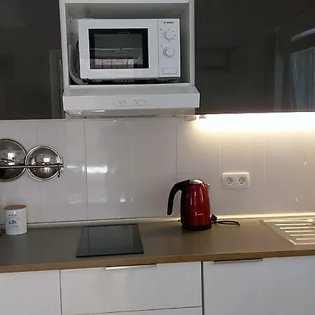 Apartment Topic Hill